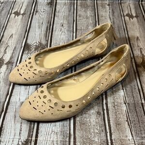 Nicole Perforated Light Khaki Pointed Toe Women's Flats Size 6.5